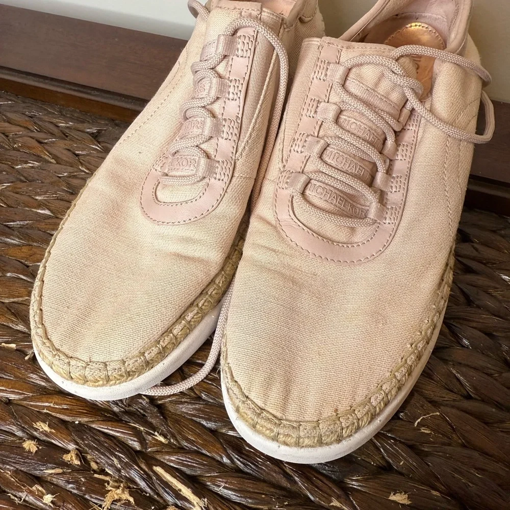 Michael Kors Woman's Finch Lace Up Optic/Ivory